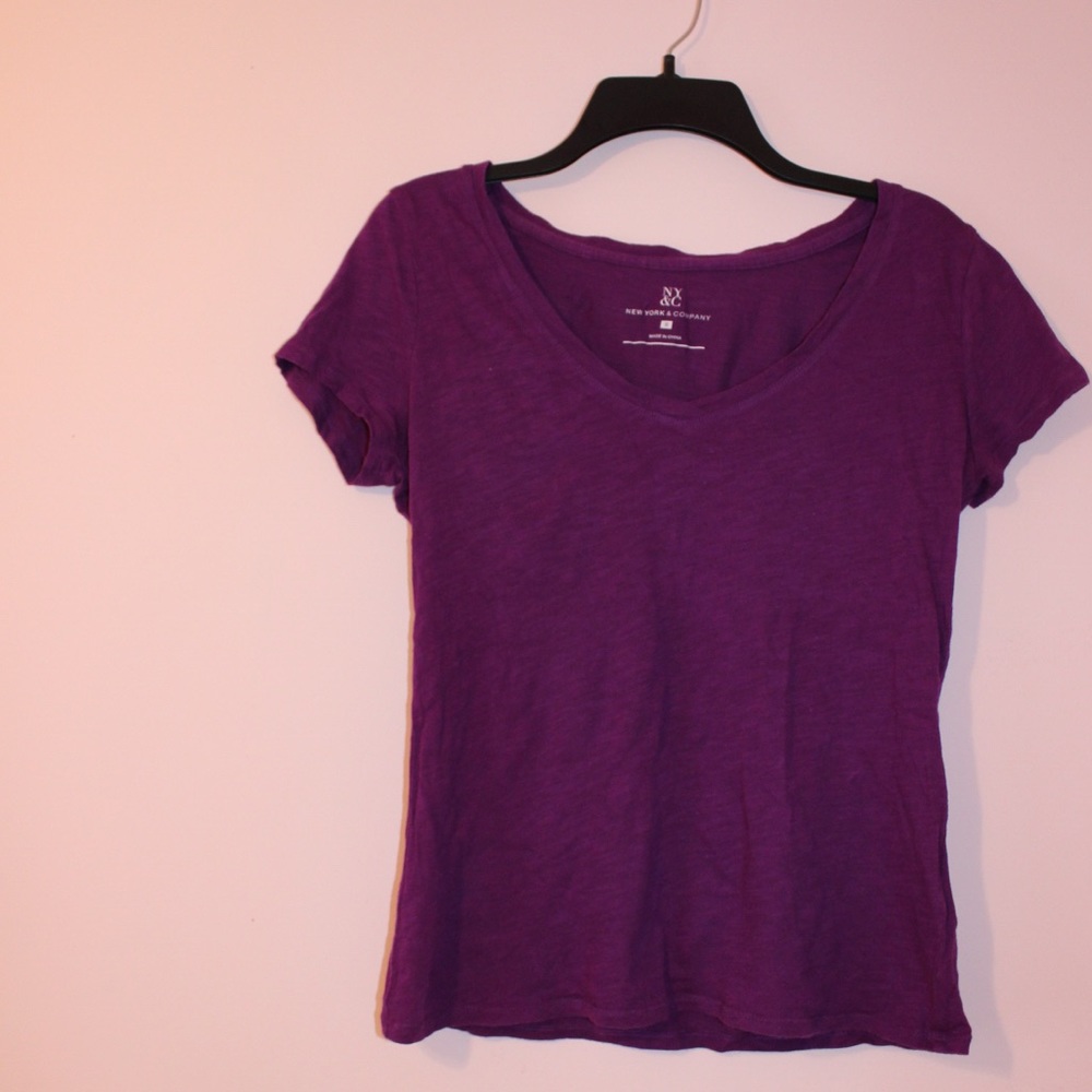 New York & Company V-Neck Tee